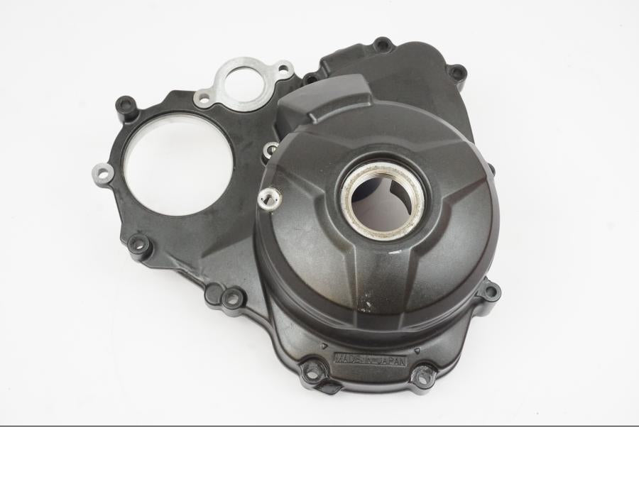 Framsidan på Generatorkåpa från en Yamaha MT-09 -2019 motorcykel.