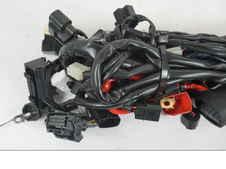 Extrabild1 på Kabelstam från en Yamaha MT-07 -2019 motorcykel.