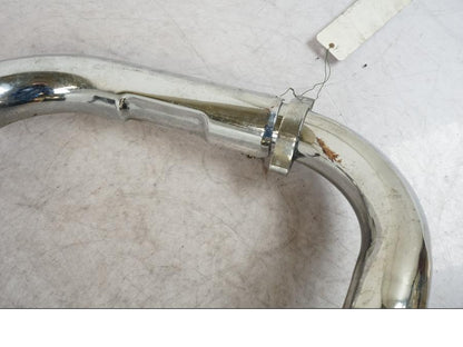 Snett uppifrån på Grenrör från en Suzuki VZ 800 -1997 motorcykel.