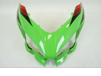 Framsidan på Toppkåpa från en Kawasaki NINJA 400 -2020 motorcykel.