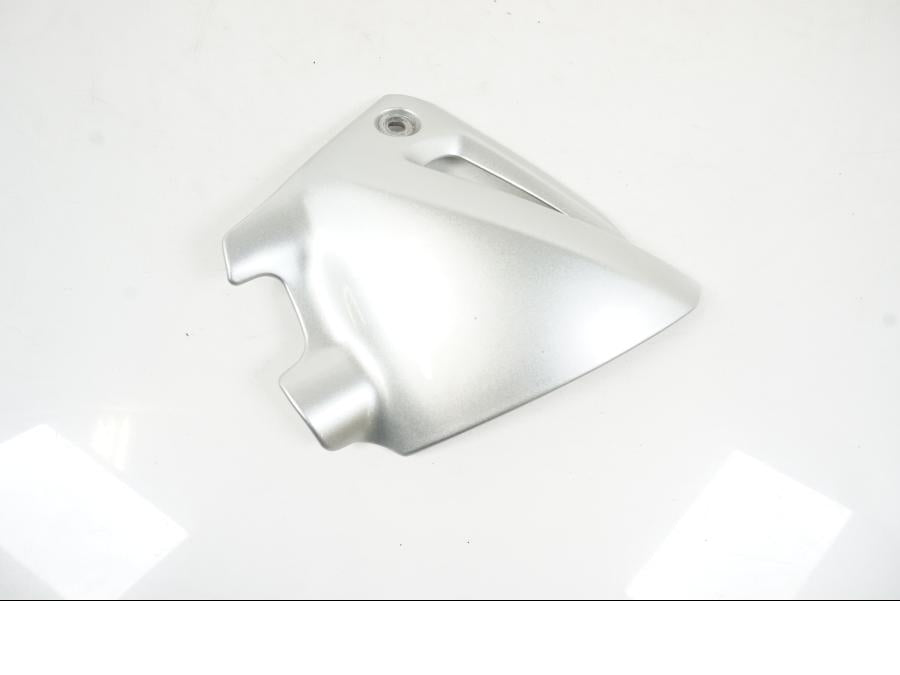 Framsidan på Ramskydd från en Yamaha BT 1100 -2003 motorcykel.