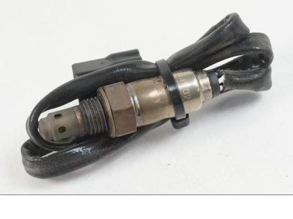 Framsidan på Lambdasond från en KTM 1290 Super Duke R -2022 motorcykel.