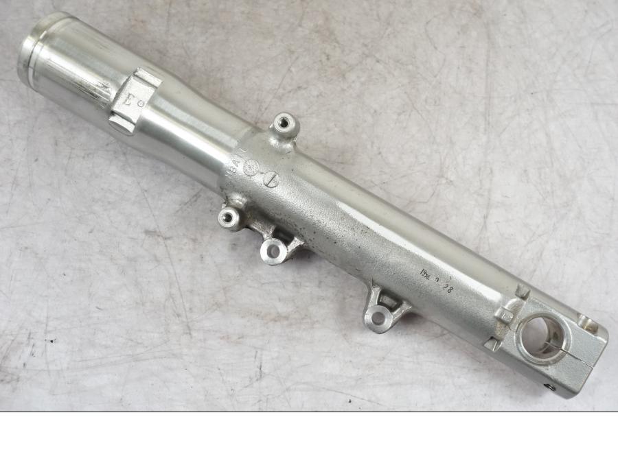 Extrabild1 på Gaffelben från en Honda VT 750 -1998 motorcykel.