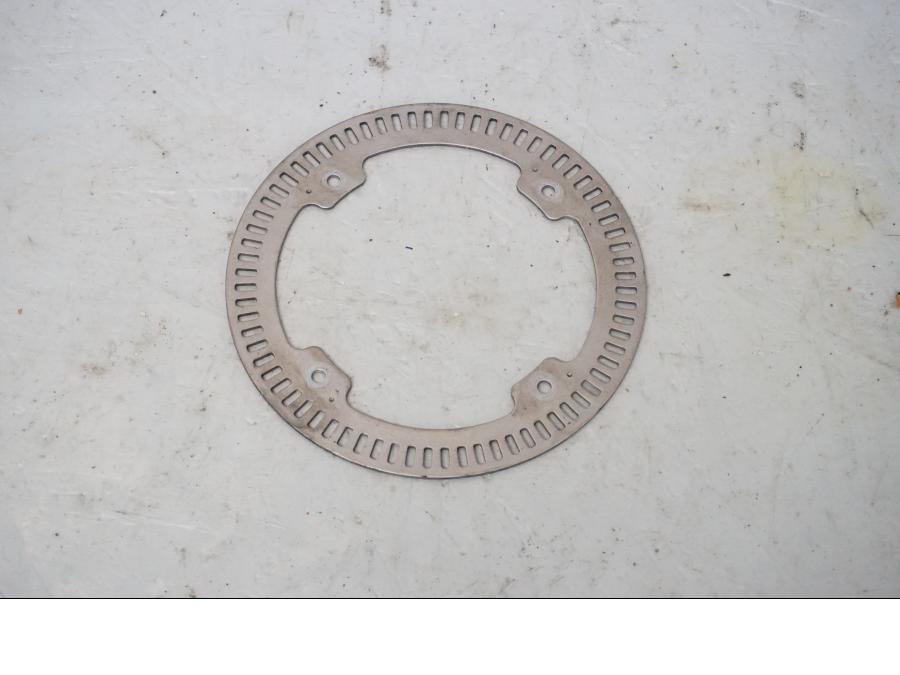 Framsidan på ABS krans från en Triumph Street Twin -2016 motorcykel.