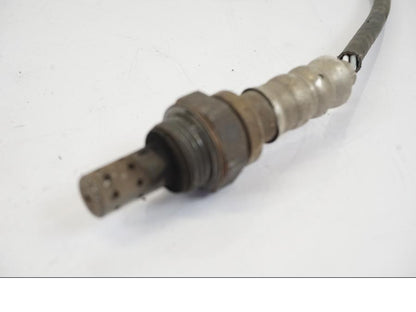 Snett uppifrån på Lambdasond från en BMW R 1150 RS -2003 motorcykel.