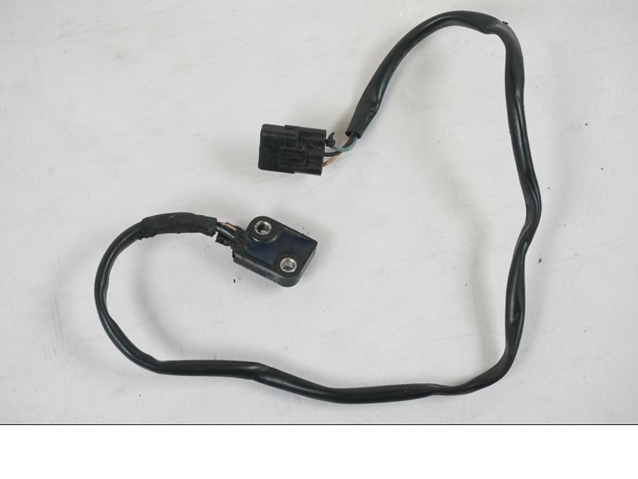 Framsidan på Sidostödsbrytare från en KTM 1290 Super Duke R -2018 motorcykel.