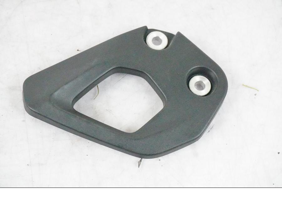 Framsidan på Hälskydd från en BMW R 1250 GSA -2021 motorcykel.