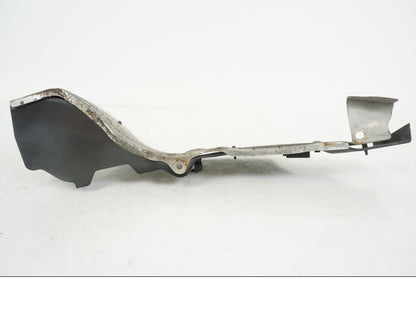 Framsidan på Värmeskydd från en Honda XL 1000 V -2008 motorcykel.