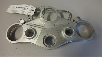 Framsidan på Gaffelkrona från en Triumph Speed Triple -2011 motorcykel.