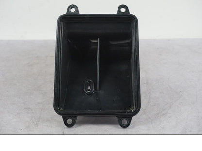 Vänster sida på Luftburksnorkel från en Ducati Multistrada V4 -2024 motorcykel.