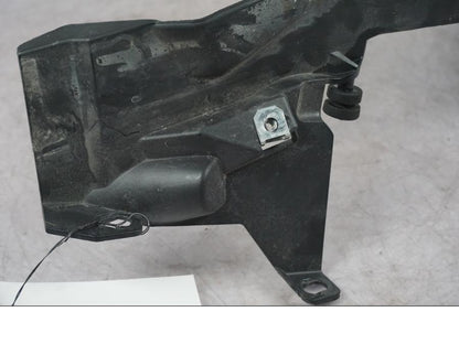 Snett nerifrån på Sidopanel från en BMW K 1600 GTL -2015 motorcykel.