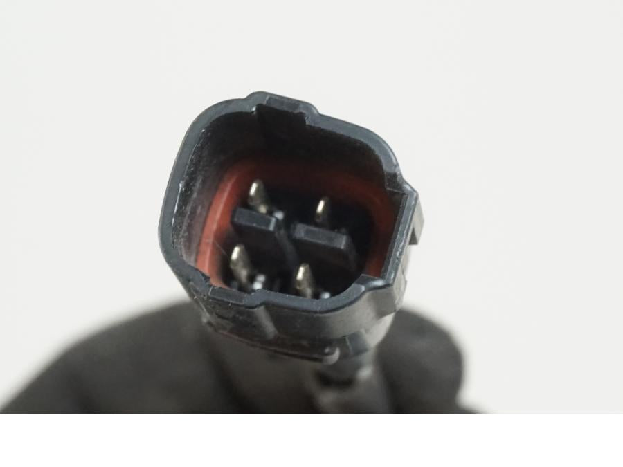 Vänster sida på Lambdasond från en KTM 990 SM -2009 motorcykel.