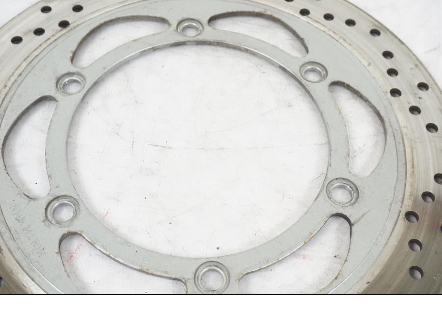 Snett uppifrån på Bromsskiva från en Honda CBR 1000 F -1989 motorcykel.