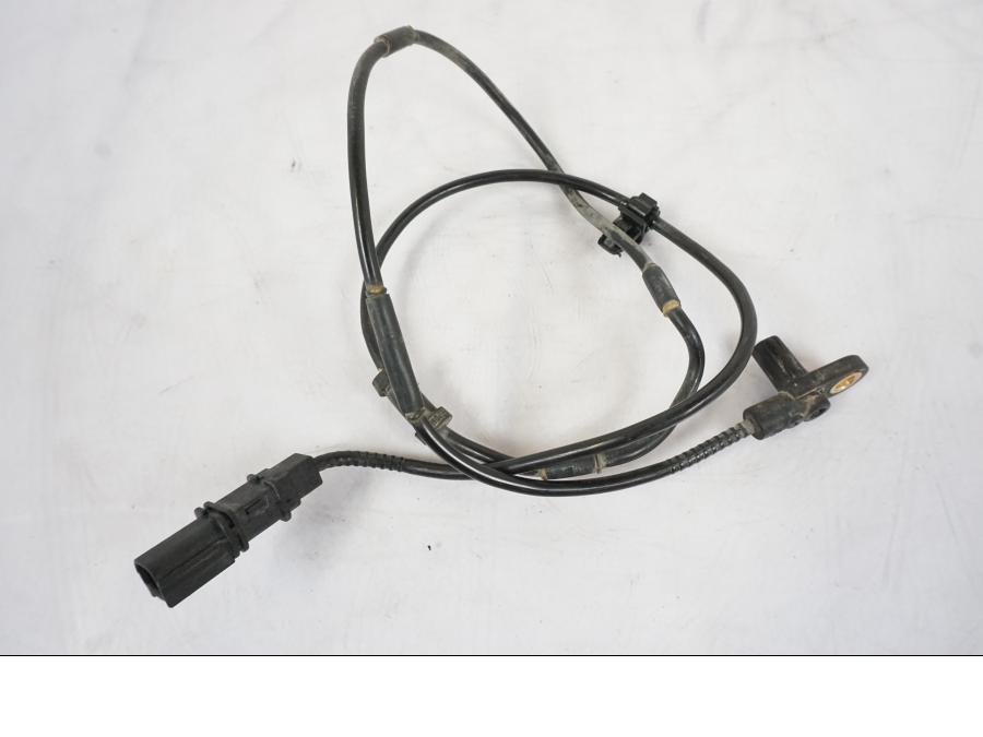 Framsidan på ABS givare från en Honda CRF 1000 Africa Twin -2016 motorcykel.