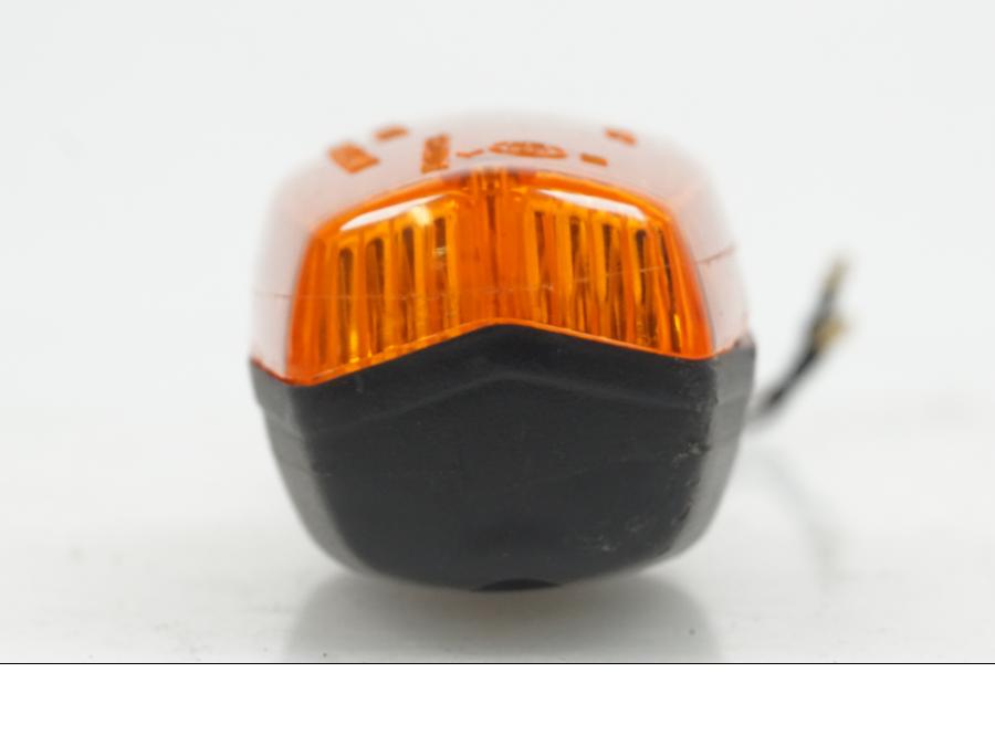 Vänster sida på Blinkers från en Yamaha XJ 900 -1997 motorcykel.