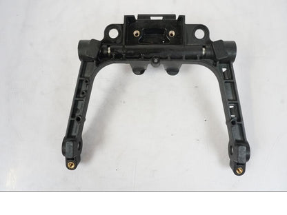 Höger sida på Bakram från en KTM 790 Duke -2019 motorcykel.