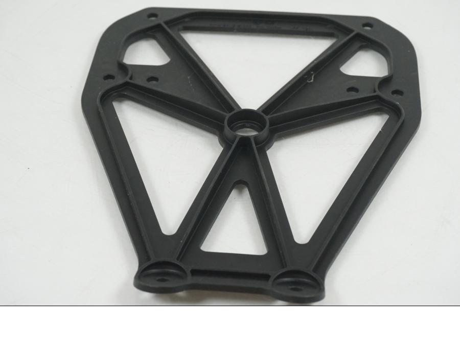 Framsidan på Skylthållare från en KTM 790 Duke -2018 motorcykel.