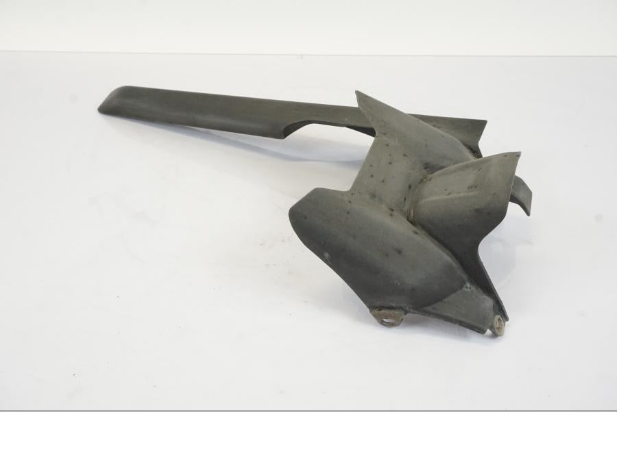 Höger sida på Kedjeskydd från en Yamaha MT-07 -2018 motorcykel.