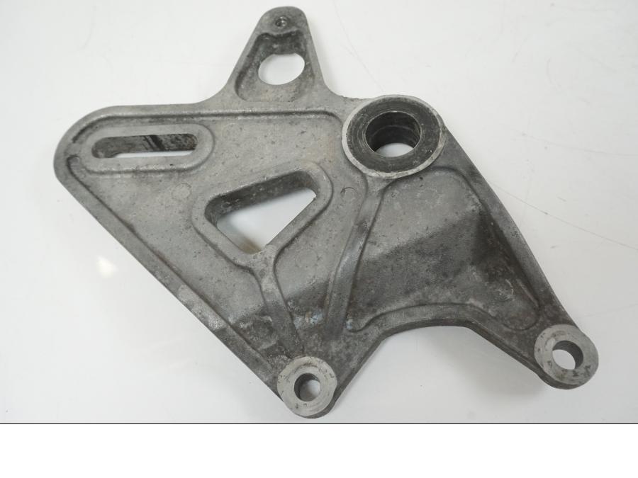 Höger sida på Bromsoksfäste från en Aprilia RS 125 -2008 motorcykel.