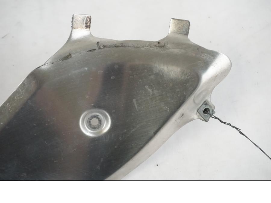 Baksidan på Värmeskydd från en Husqvarna 701 SUPERMOTO ABS -2016 motorcykel.