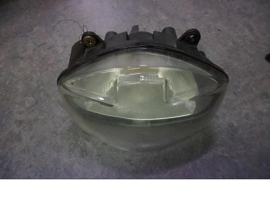 Framsidan på Strålkastare från en Ducati 75 Sport -2001 motorcykel.