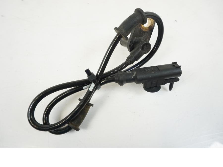 Baksidan på Hastighetsgivare från en Kawasaki Z 1000 -2017 motorcykel.