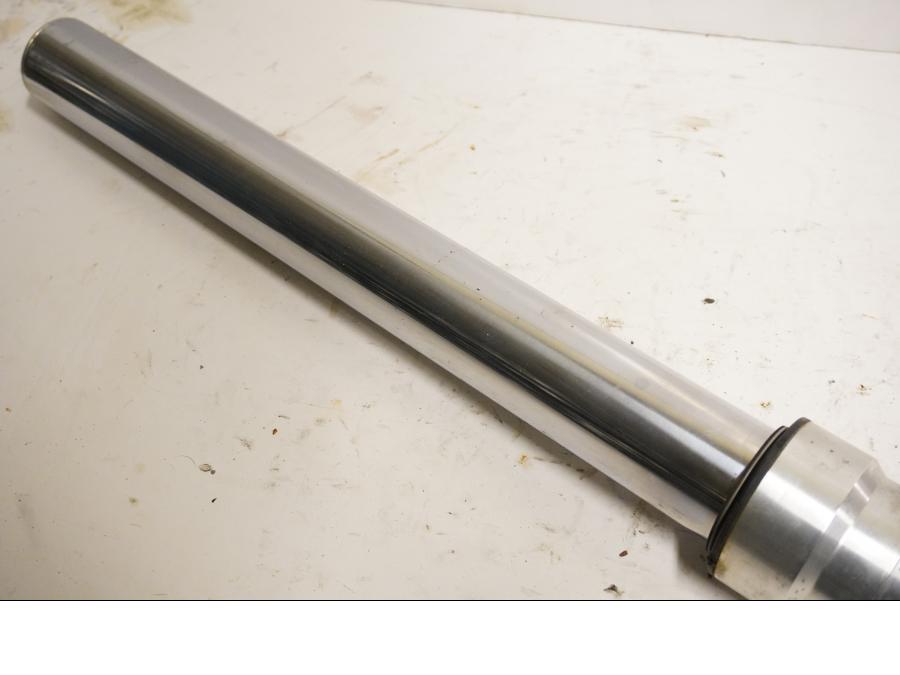 Höger sida på Gaffelben från en Honda CBR 900 RR -1997 motorcykel.