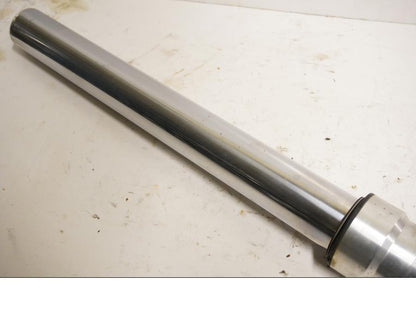 Höger sida på Gaffelben från en Honda CBR 900 RR -1997 motorcykel.