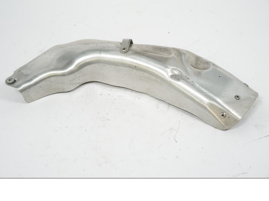 Framsidan på Värmeskydd från en Honda CBR 1000 RR -2004 motorcykel.