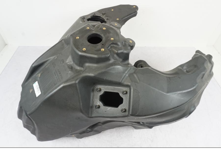 Framsidan på Bensintank från en Ducati Multistrada 1158 V4 -2021 motorcykel.