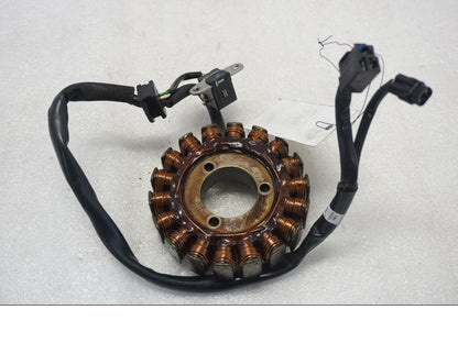 Framsidan på Generator från en Suzuki SV 650 -2016 motorcykel.