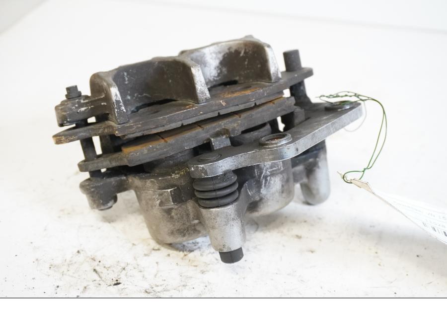 Höger sida på Bromsok från en Kawasaki VN 1500 Classic Tourer -2000 motorcykel.