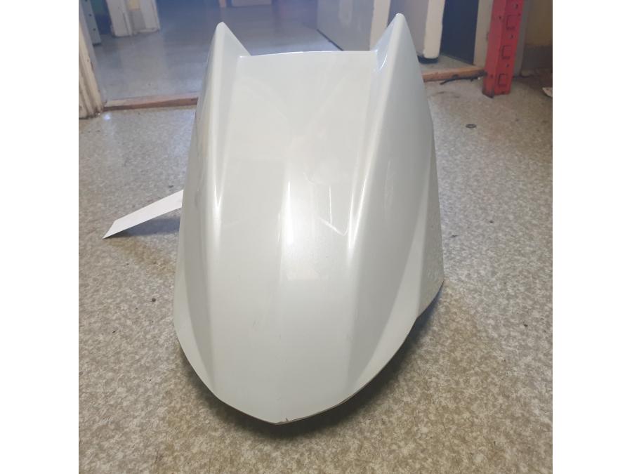 Framsidan på Framskärm från en Yamaha Cygnus -2012 motorcykel.