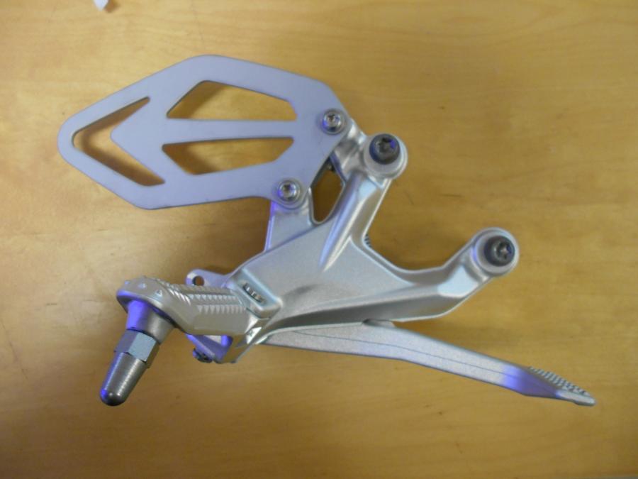 Framsidan på Fotreglage från en BMW S 1000 RR -2017 motorcykel.