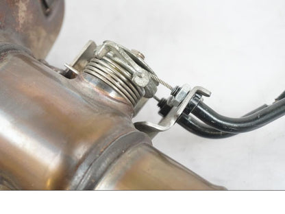 Höger sida på Ljuddämpare från en Kawasaki ZX-6R -2011 motorcykel.