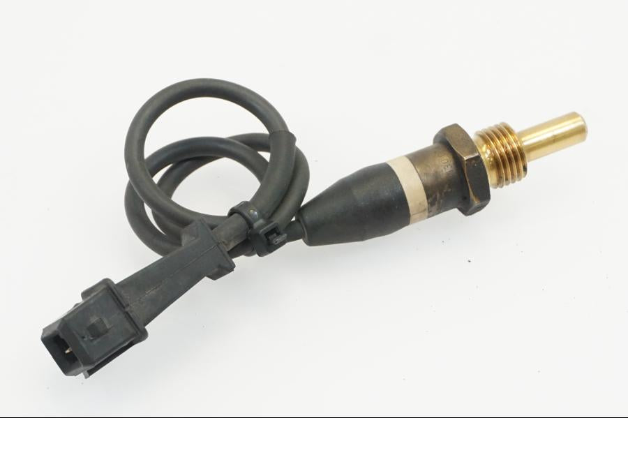 Vänster sida på Temperatursensor från en BMW R 1150 R -2002 motorcykel.