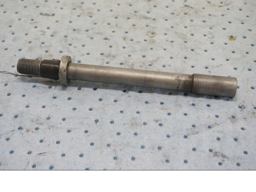 Framsidan på Axel från en BMW F 650 ST -1999 motorcykel.