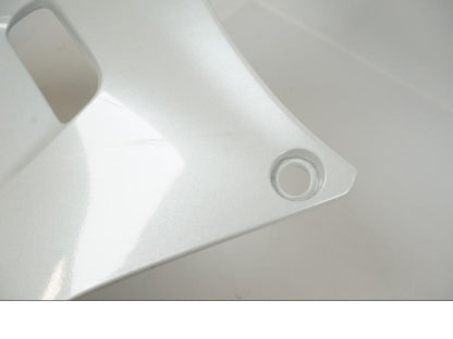 Extrabild4 på Magkåpa från en Yamaha YZF-R7 -2022 motorcykel.