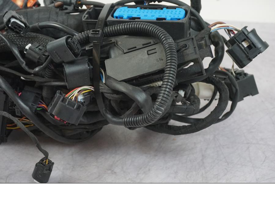 Extrabild2 på Kabelstam från en BMW K 1600 GTL -2015 motorcykel.