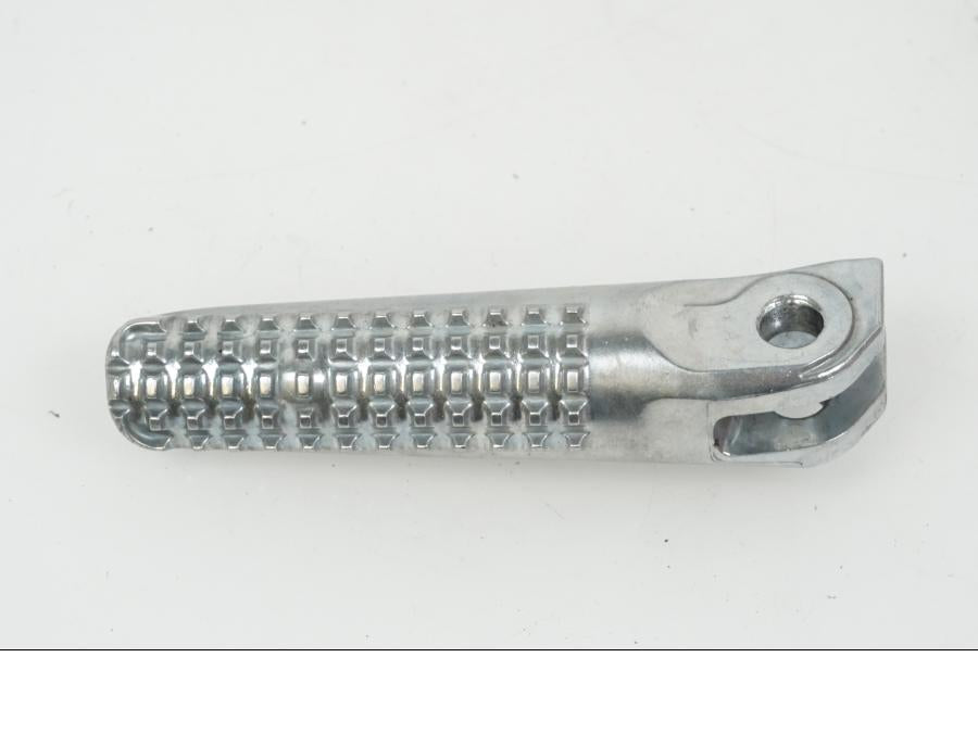 Baksidan på Fotpinne från en Yamaha YZF-R7 -2022 motorcykel.