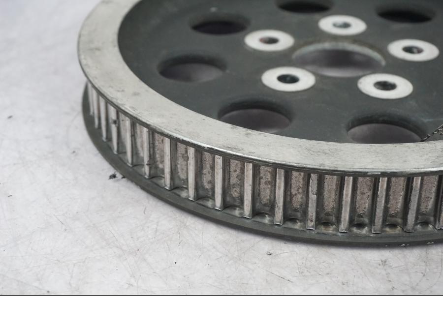 Höger sida på Remdrev från en H-D Sportster 1200 XL1200C -1998 motorcykel.