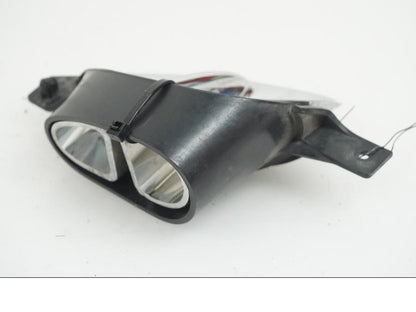 Höger sida på Luftintag från en Honda GL 1800 -2001 motorcykel.