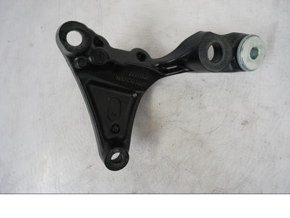 Vänster sida på Sidostödsfäste från en KTM 1290 Super Duke R -2023 motorcykel.