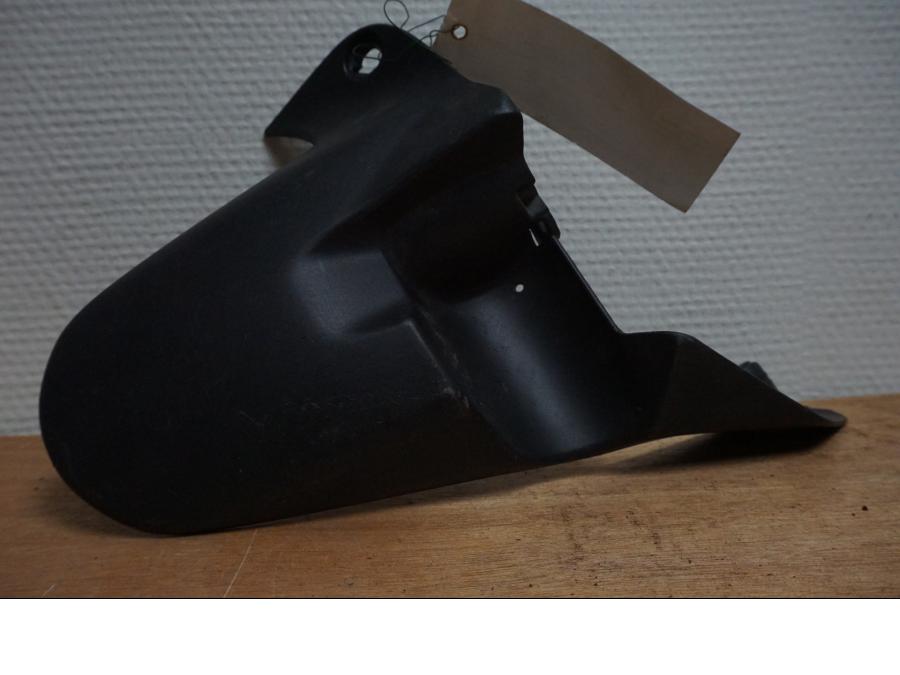 Framsidan på Svingskärm från en Ducati Monster 1200 -2016 motorcykel.