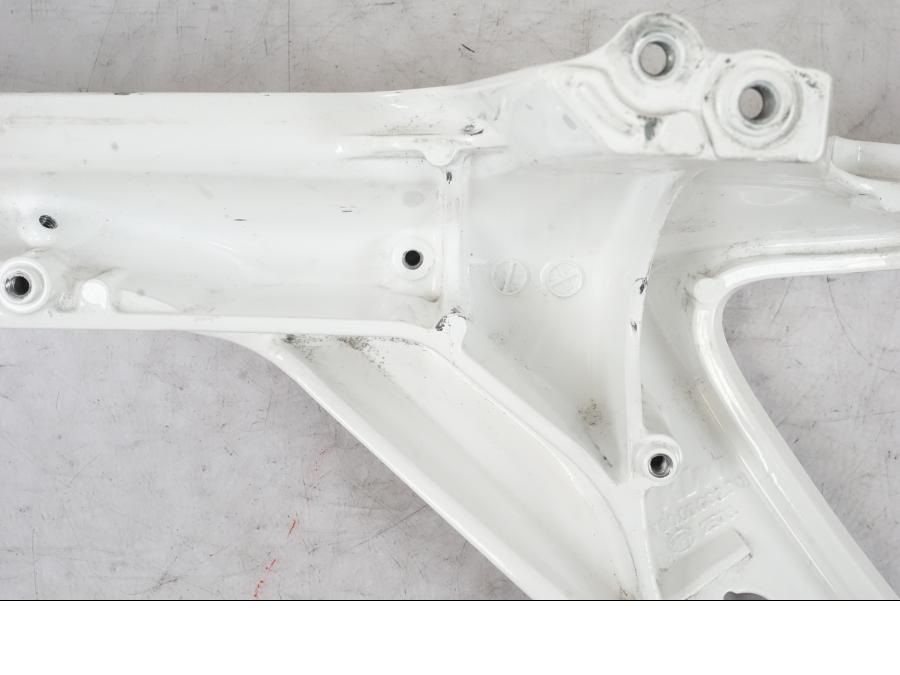 Extrabild4 på Bakram från en KTM 690 Duke -2015 motorcykel.