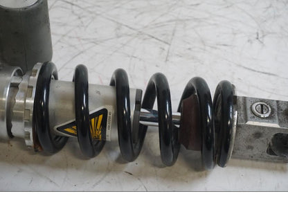 Höger sida på Stötdämpare från en Yamaha YZF R6 -2011 motorcykel.