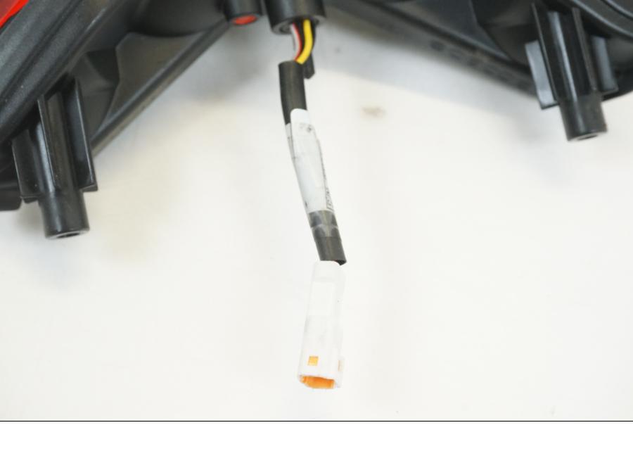 Höger sida på Baklampa från en Ducati Monster 821 -2020 motorcykel.