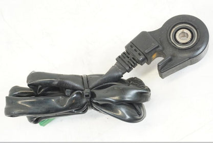 Snett uppifrån på Sidostödsbrytare från en Honda CB 600 F -2008 motorcykel.