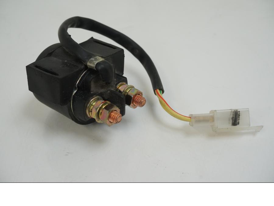 Baksidan på Startrelä från en AJP PR7 -2021 motorcykel.