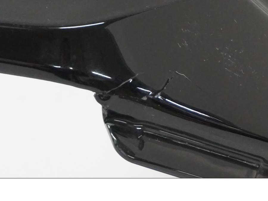 Snett uppifrån på Bakvinge från en Suzuki GSX-R 1000 -2007 motorcykel.